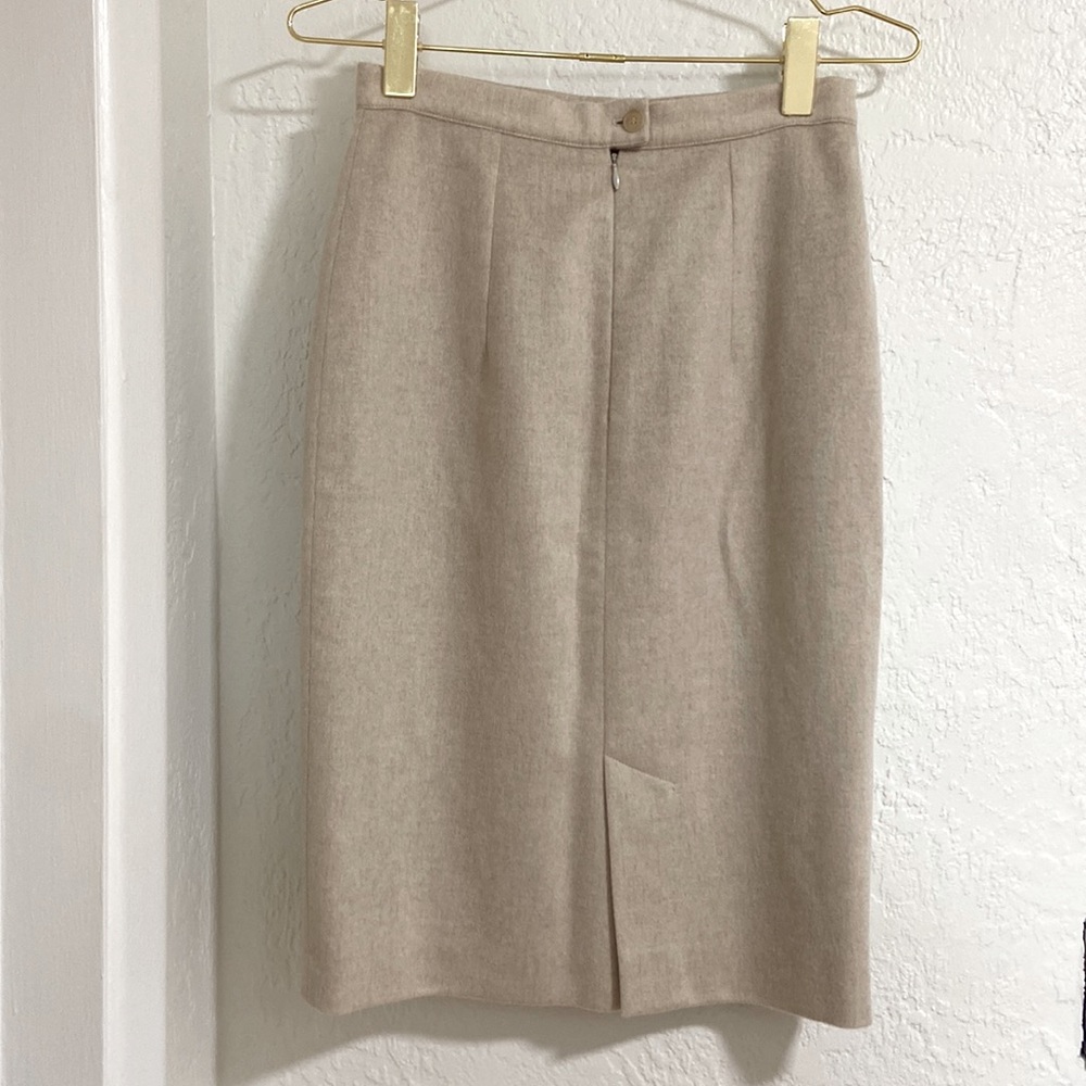 Burberry London 100% Cashmere Ivory Straight Pencil Skirt Women's - Picture 9 of 9